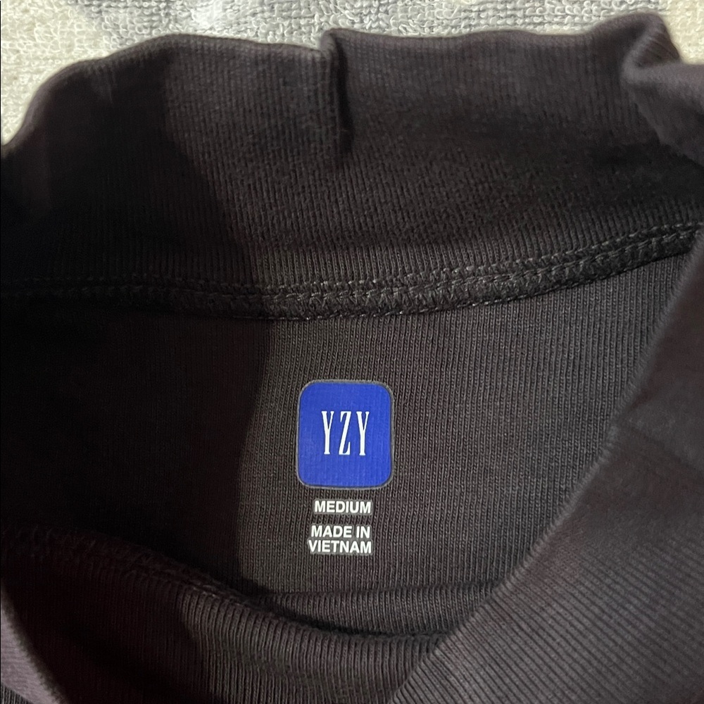 YZY GAP 78 CROP DOVE  N258 GREY
 ( OVERSIZED ) - Picture 4 of 12
